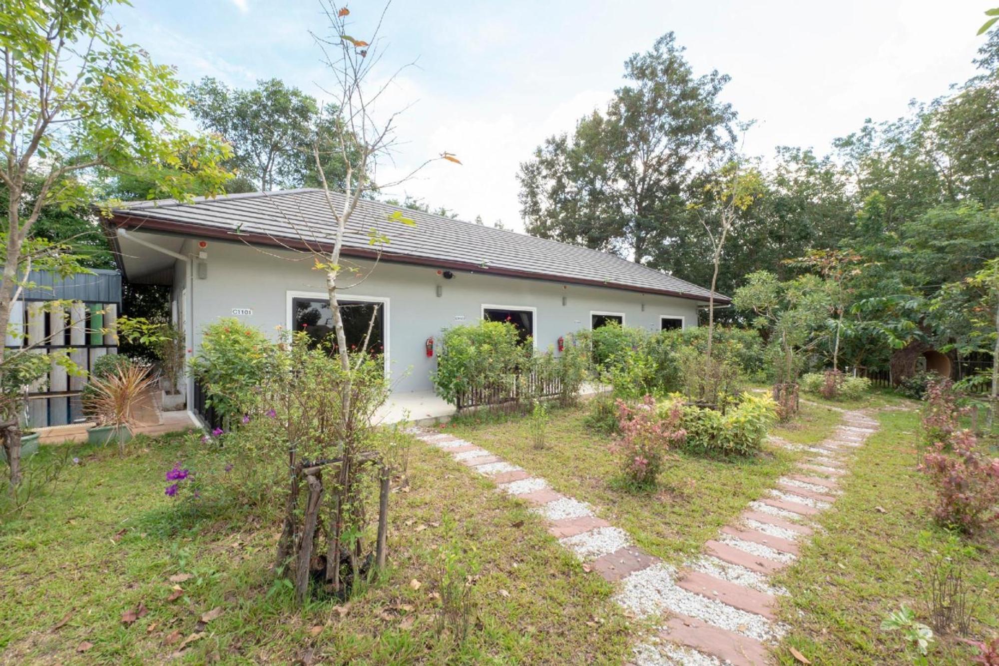 Capital O 75378 Thawapee Resort Rayong Exterior foto